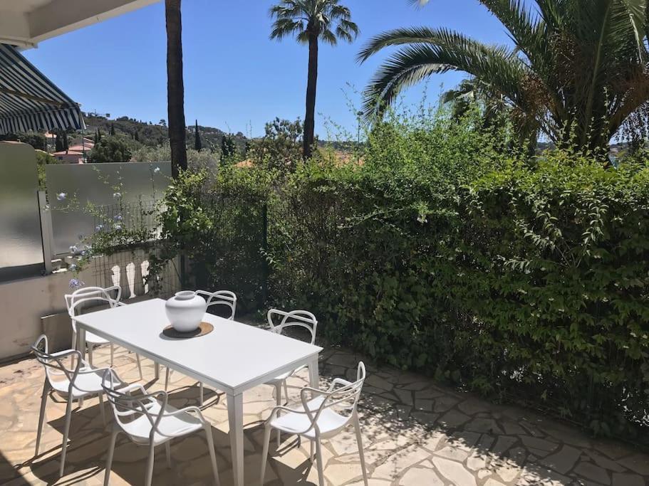 Bandol Roc Beach Vue Mer Grand T3 Face A La Plage Avec Parking Ngoại thất bức ảnh